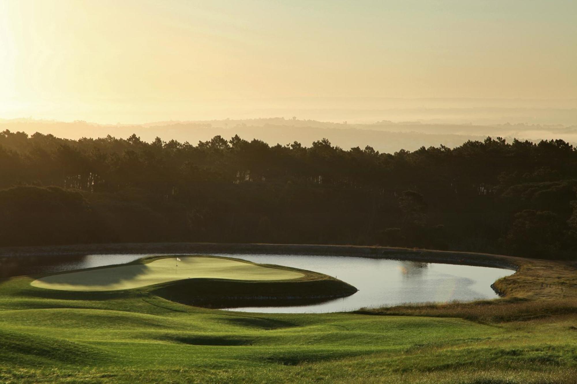 Royal Obidos Scenic Resort Praia del Rei Dış mekan fotoğraf 18th hole at the Links at Spanish Bay
